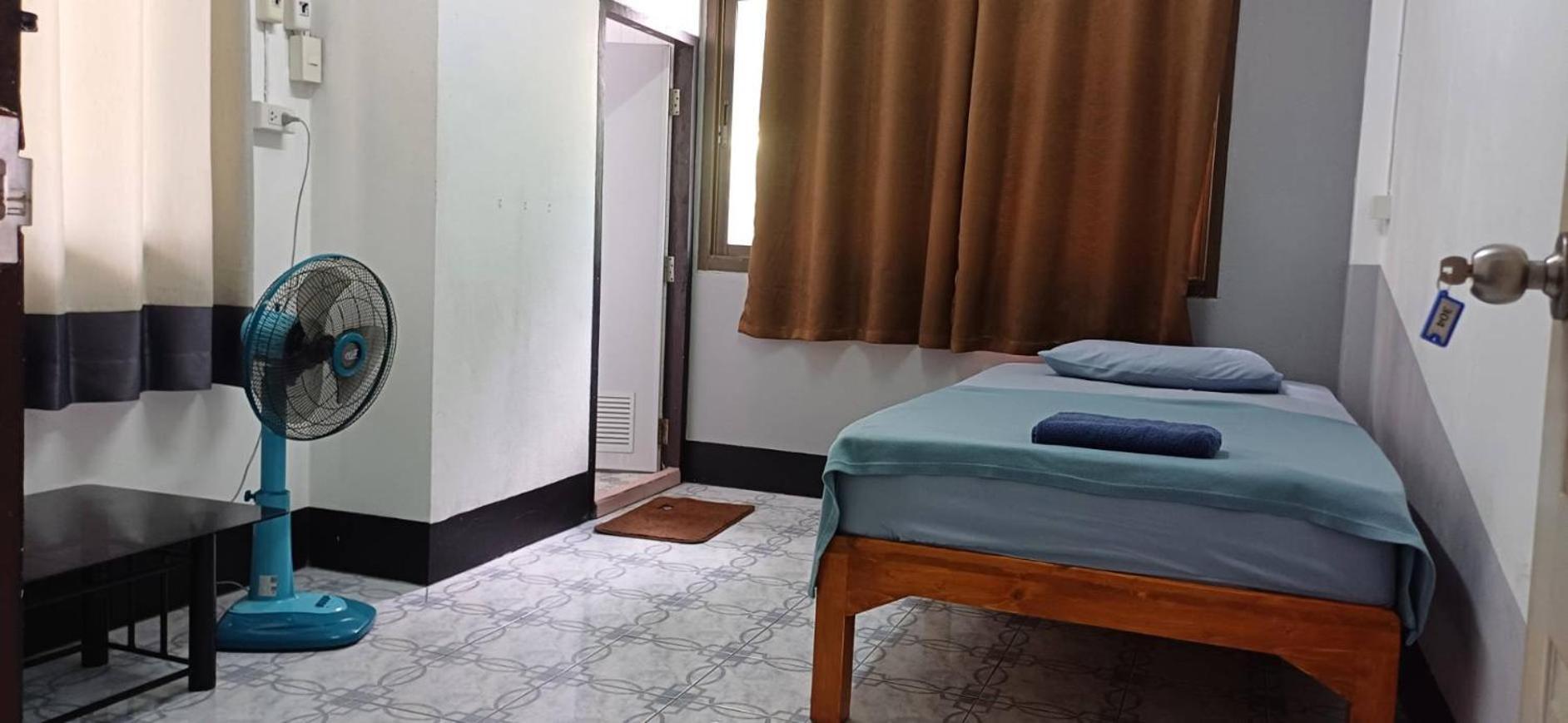 Satop Travelers Guesthouse Chiang Mai Dış mekan fotoğraf