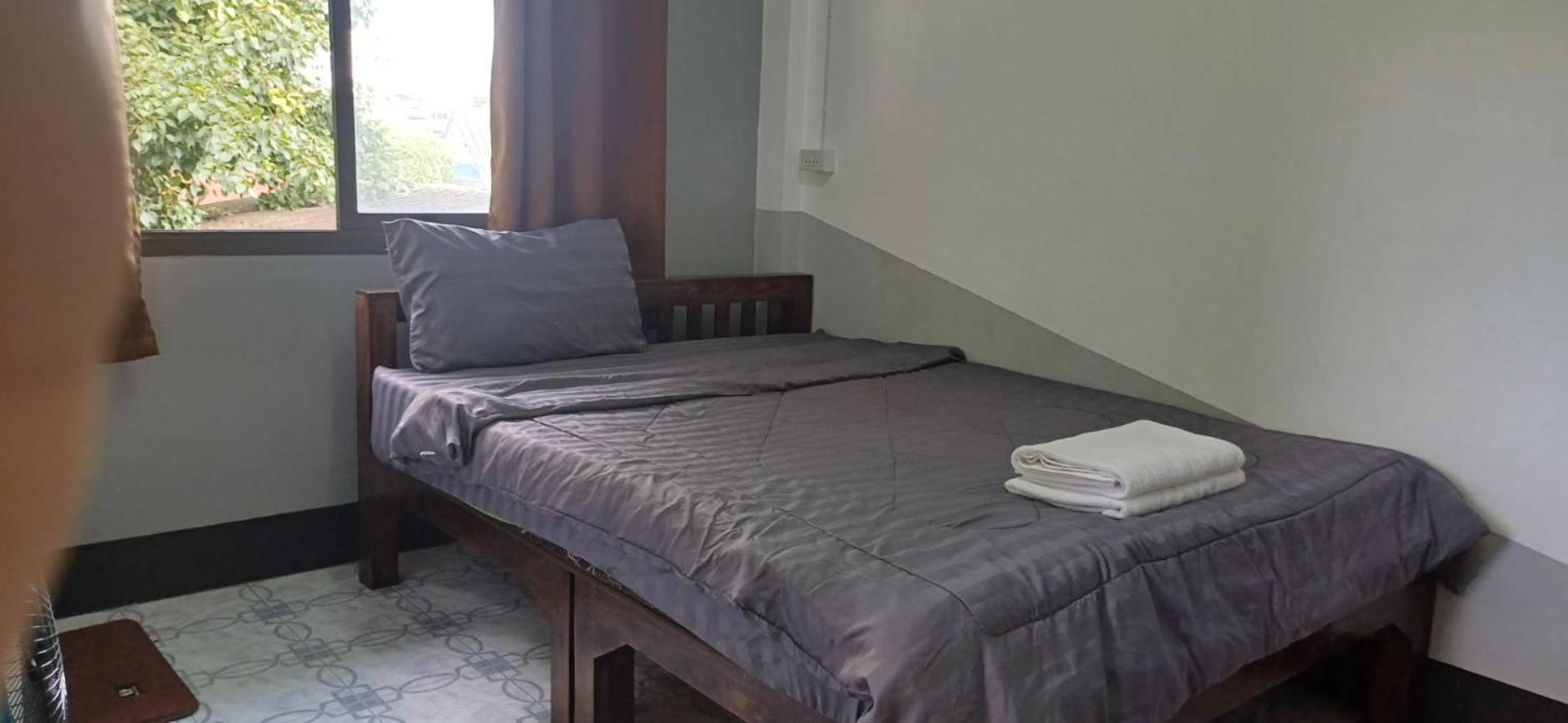 Satop Travelers Guesthouse Chiang Mai Dış mekan fotoğraf